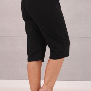 bawelniane-spodnie-letnie-za-kolano-damskie-czarne (5)