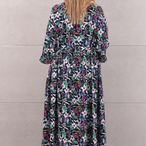 granatowa-sukienka-w-kwiatowy-wzor (5)
