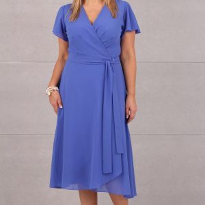 rozkloszowana-sukienka-midi-wiazana-niebieska (1)