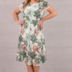 Sukienka szyfonowa w kwiaty zielona