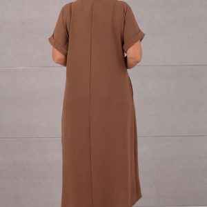 brazowa-luzna-sukienka-oversize-maxi (4)